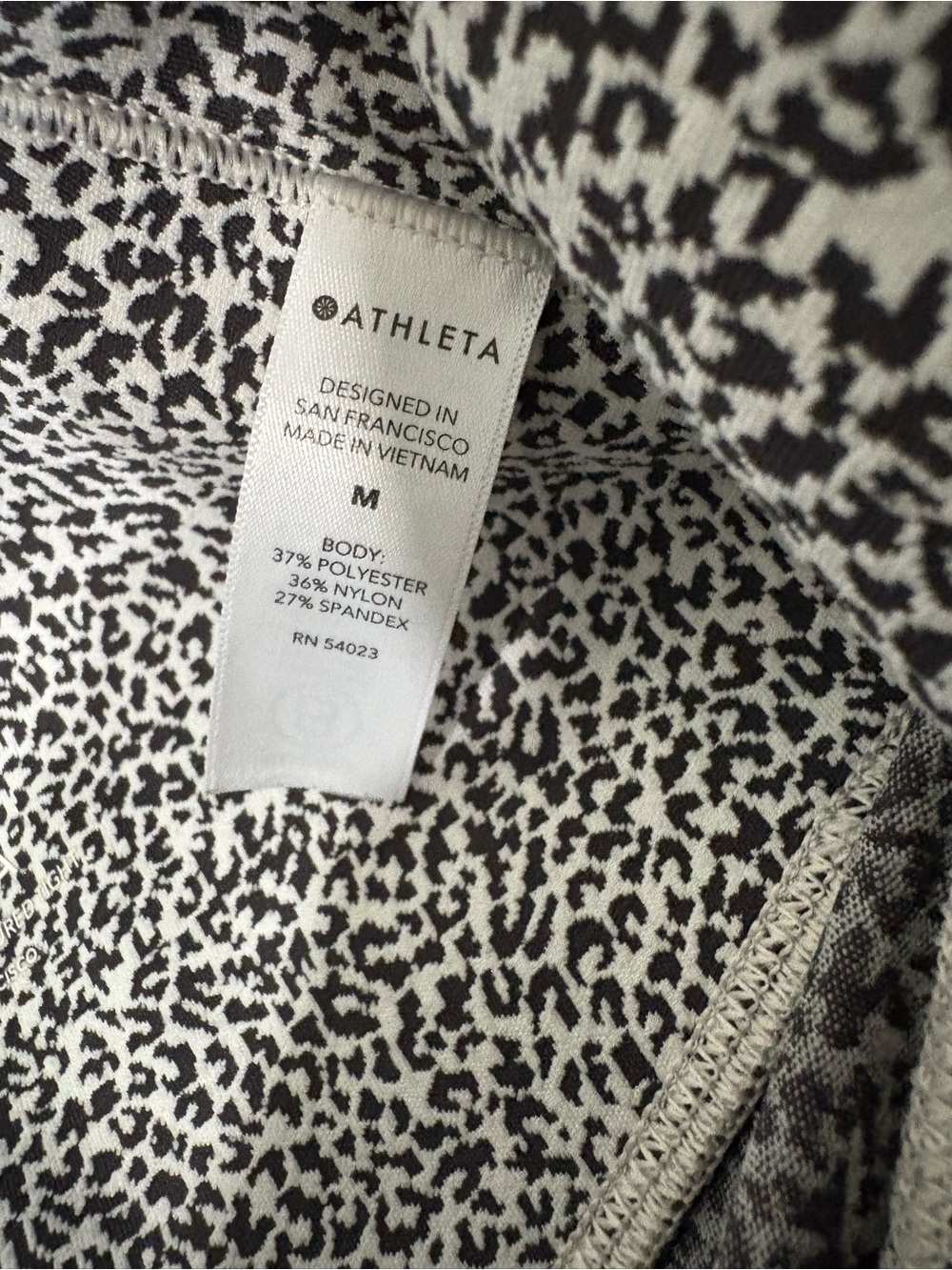 Athleta High-Waist Black & White Printed Leggings - Picture 4 of 9